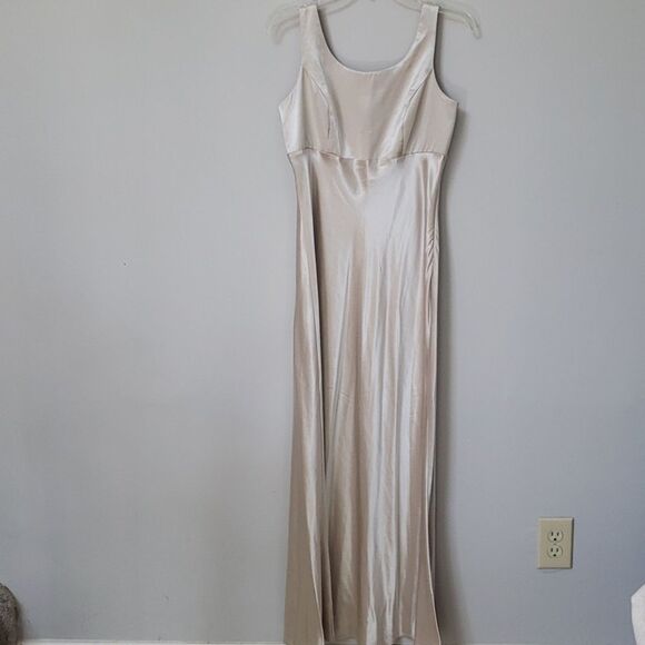 CDC Evening Dress sz 8 Champagne Satin Formal Gown Slinky Regency Empire Bride - Picture 1 of 4